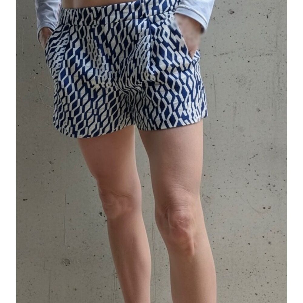 Joe’s Jeans Geometric Print Shorts Size 25 Blue White Cotton Summer Resort